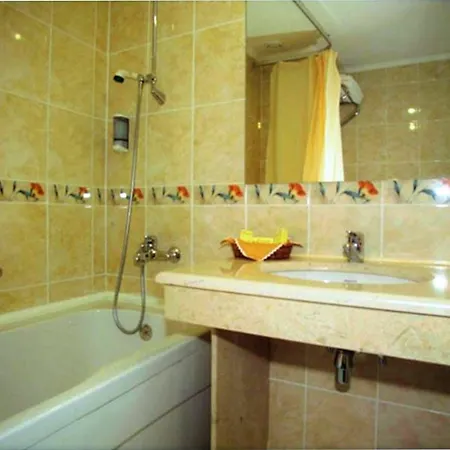 Cesars Hotell 5*