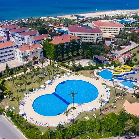 Cesars Hotel Side